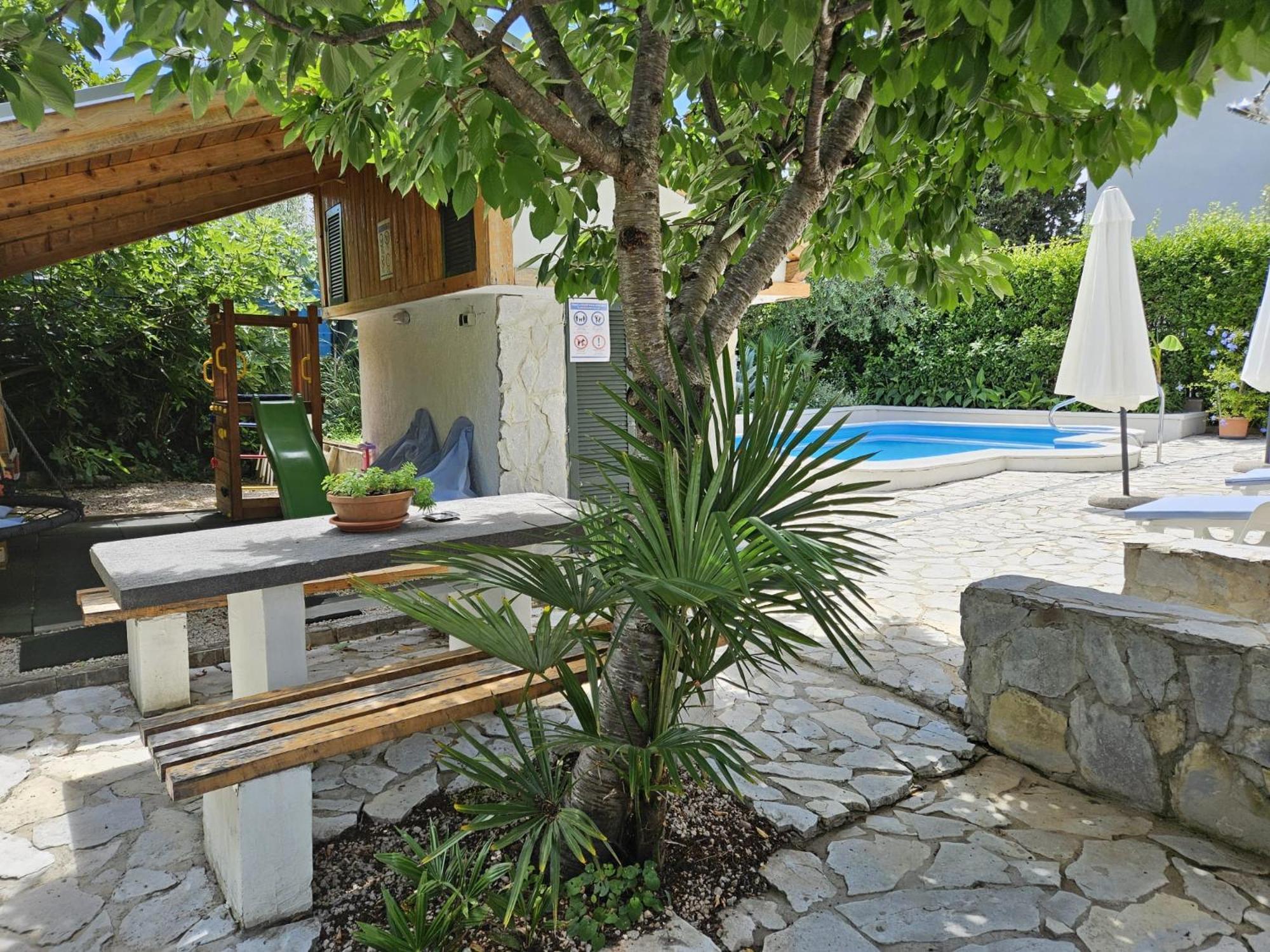 Apartments Mirko Malinska Extérieur photo